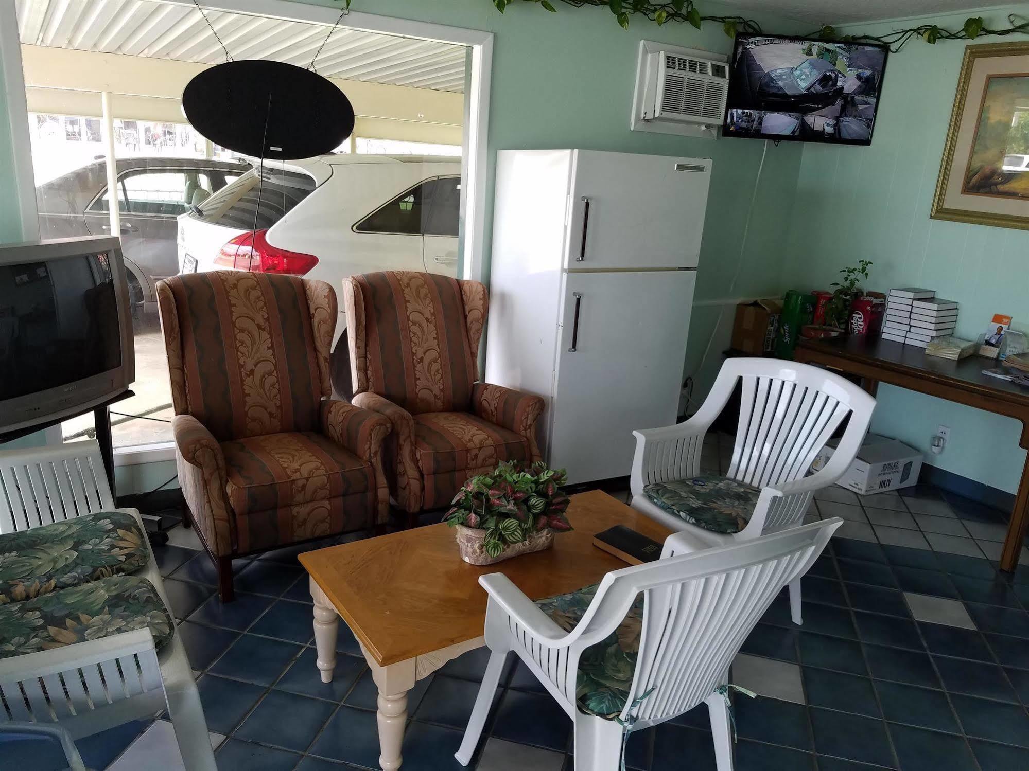 تاهليكوا Oak Park Motel المظهر الخارجي الصورة