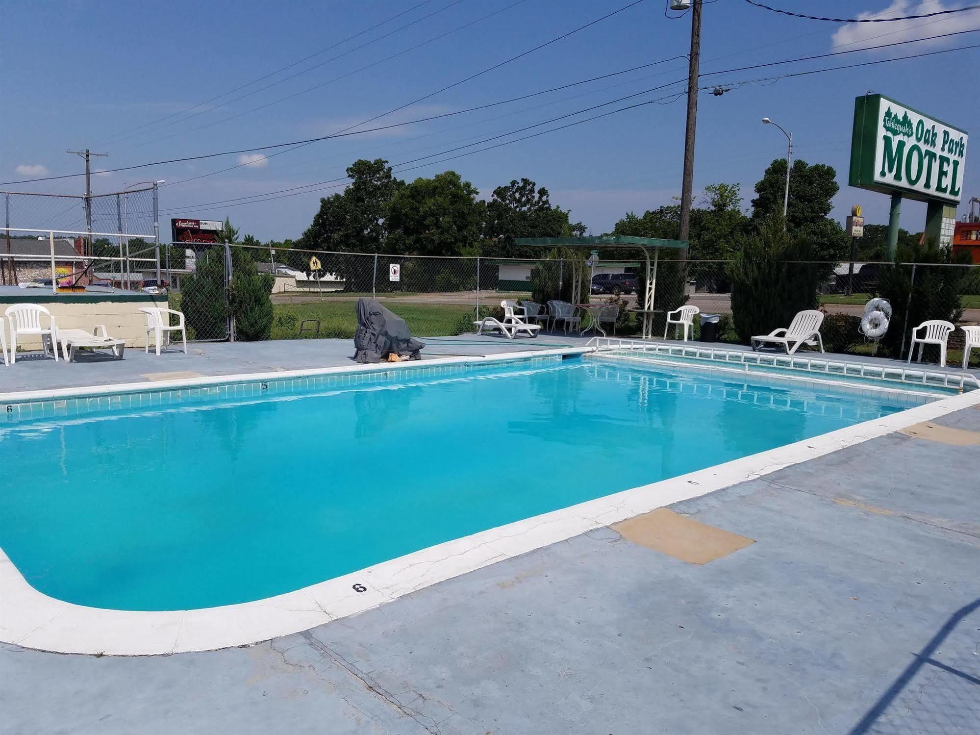 تاهليكوا Oak Park Motel المظهر الخارجي الصورة